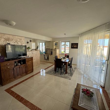 Appartement Sunny Maj Porec Exterior photo